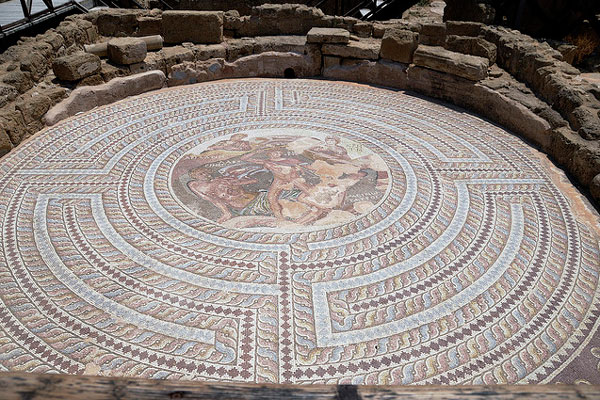 Cypr | Pafos – mozaika ukazująca Tezeusza i Minotaura