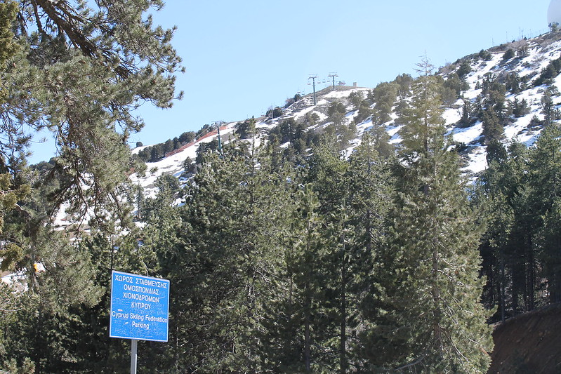 Cypr | W górach Troodos funkcjonują obecnie cztery wyciągi narciarskie