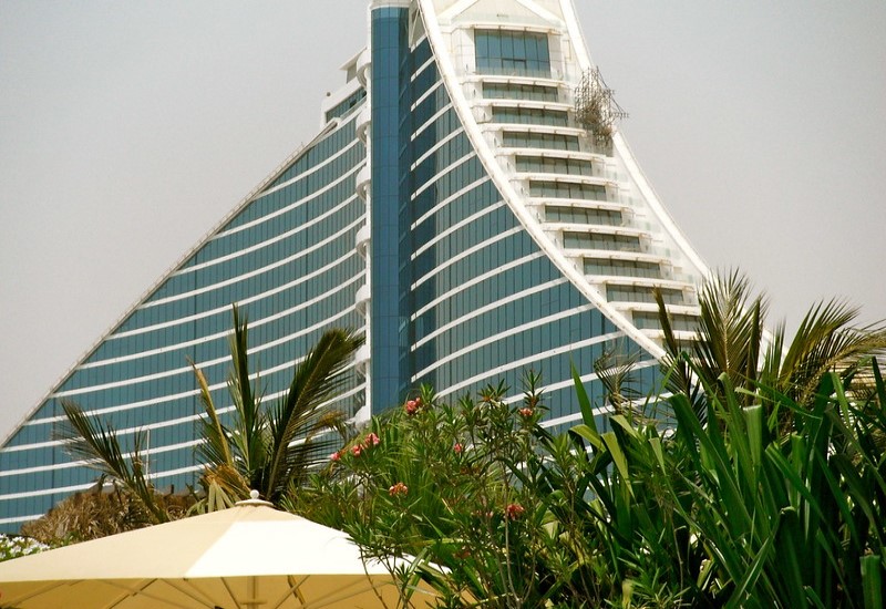 Dubaj (Jumeriah Beach Resort) | Upewnijmy się, czy cena wycieczki last minute do Dubaju obejmuje opłaty za wizę czy musimy liczyć się z dodatkowymi kosztami