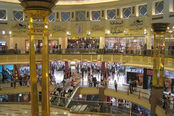 Dubaj | W 2011 roku Dubai Mall odwiedziły 54 mln ludzi
