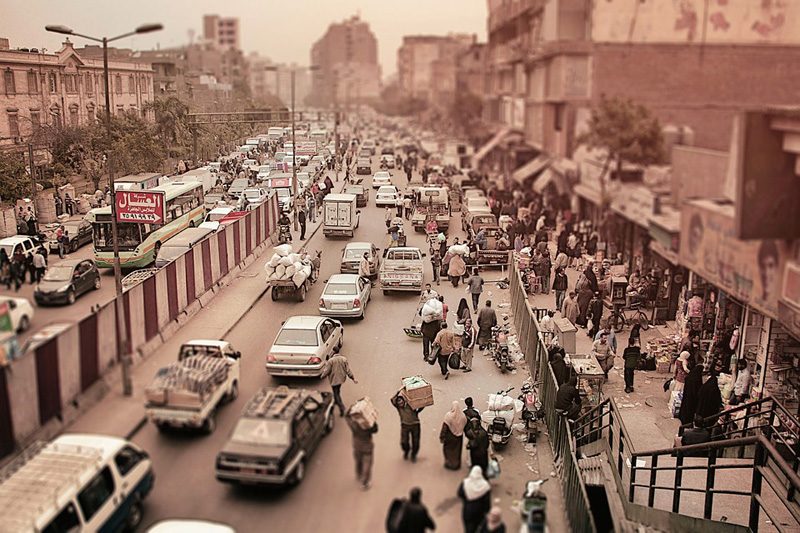 Egipt | Podróżowanie autobusami i minibusami jest w Egipcie stosunkowo tanie, a to ze względu na niskie ceny benzyny