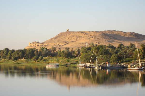 Egipt | Przemierzając Nil możemy obserwować życie Egipcjan mieszkających u brzegów rzeki