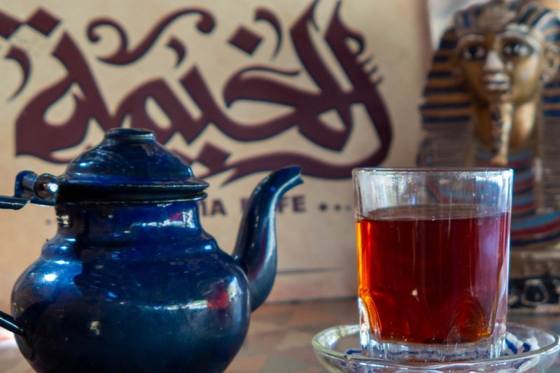 Egipt | W Egipcie herbatę pije się wszędzie: w pracy, na ulicy, w domu