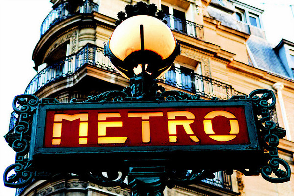 Francja | Paryż jest nie tylko jedną z największych i najbardziej znanych stolic Europy, ale i całego świata