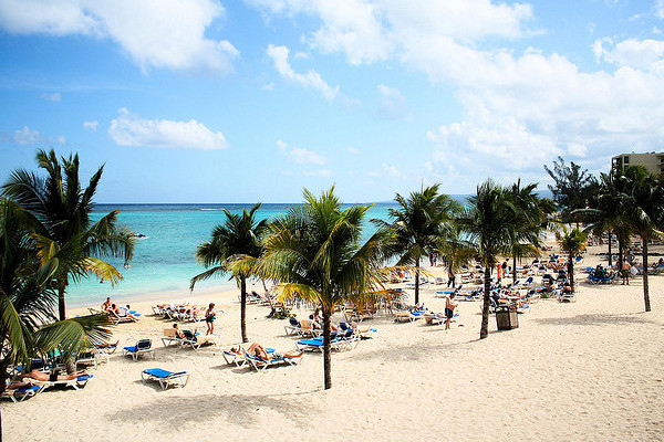 Jamajka | Średnia temperatura na wybrzeżu Jamajki wynosi 27°C