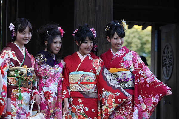 Japonia | Kimono to jeden z najpopularniejszych symboli Japonii