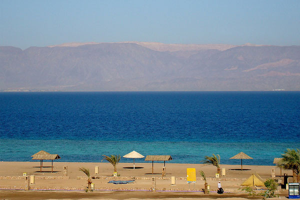 Jordania – Aqaba | Zimą warto wybrać się nad Morze Martwe, Zatokę Akaba albo dolinę Jordanu