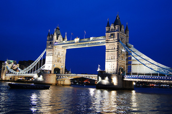 Londyn | Tower Bridge nocą