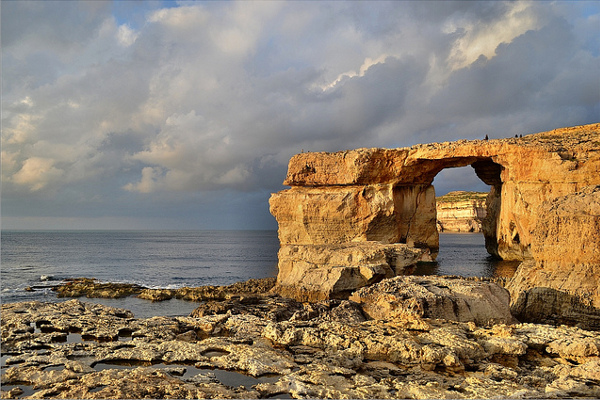 Malta | Malta położona jest w strefie klimatu podzwrotnikowego i śródziemnomorskiego