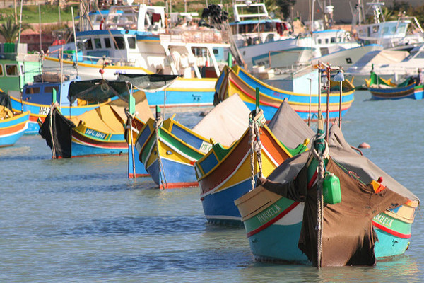Malta | Tradycyjne maltańskie łódki luzzu