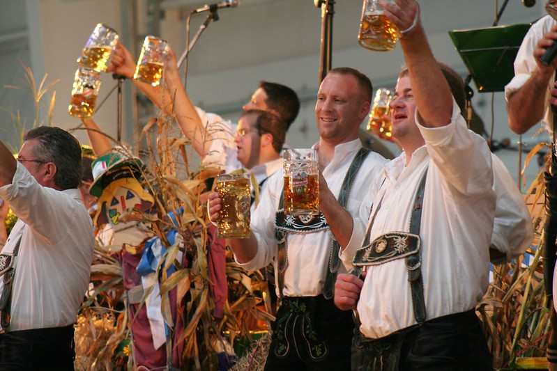 Niemcy | Motywem przewodnim Oktoberfest jest oczywiście wyśmienite niemieckie piwo