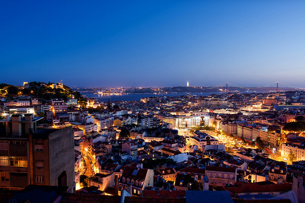 Lizbona | Panorama Lizbony z punktu widokowego Miradouro da Senhora do Monte