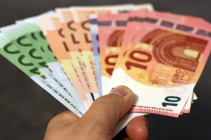 Santorini | W całej strefie euro banknoty wyglądają identycznie