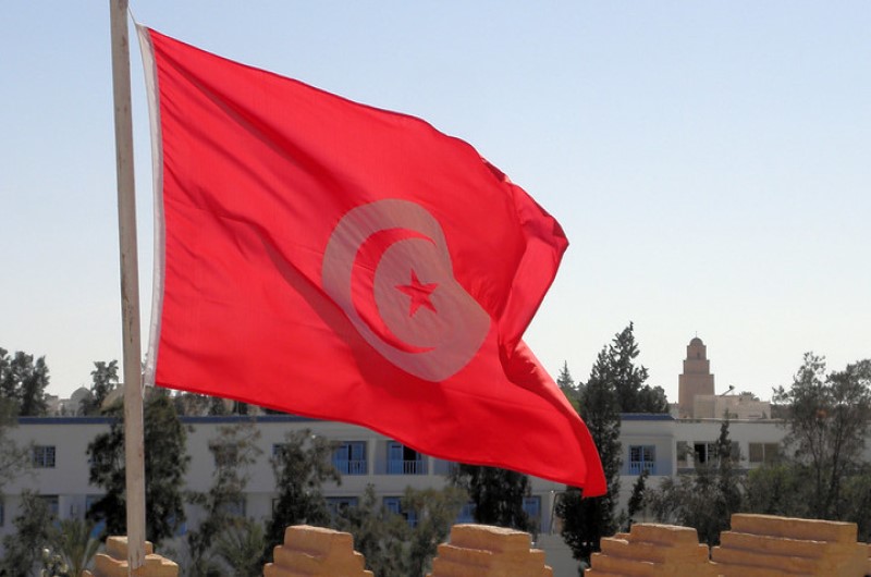 Tunezja | Flaga Tunezji została uznana za symbol narodowy w konstytucji z dnia 1 czerwca 1959 r