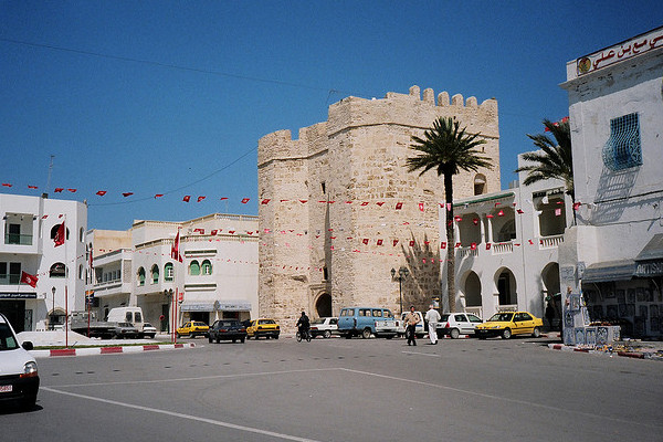Tunezja | Centralny plac w Al-Mahdiji