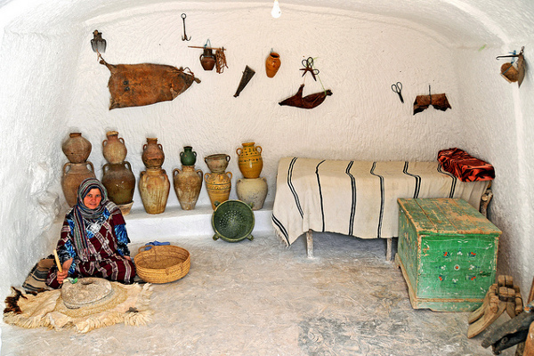 Tunezja | Wnętrze mieszkania wykutego w skale