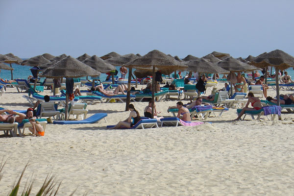 Tunezja | Miesiące letnie w Tunezji są idealne na plażowanie i imprezowanie