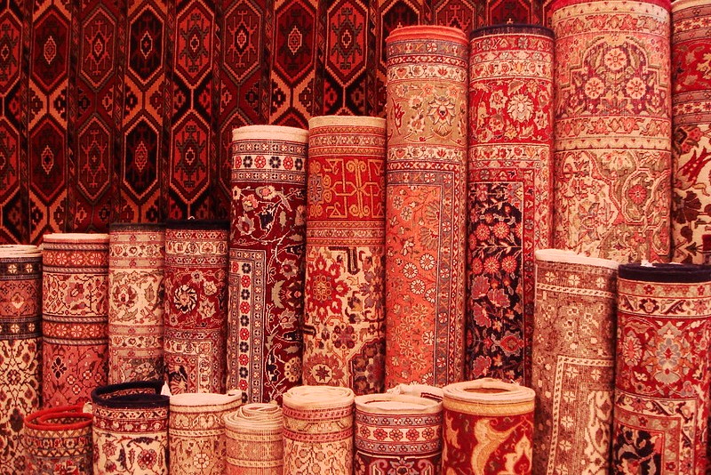 Turcja | Dywany mogą być koloryzowane przy użyciu naturalnych lub sztucznych barwników 