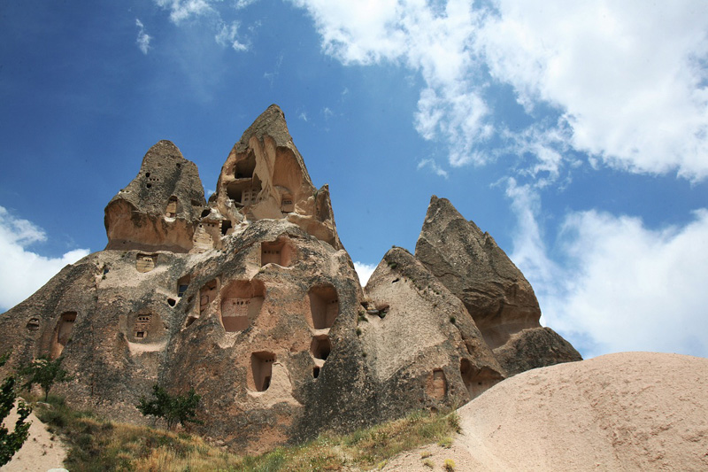 Turcja | Kapadocja – skalne „kominy wróżek”