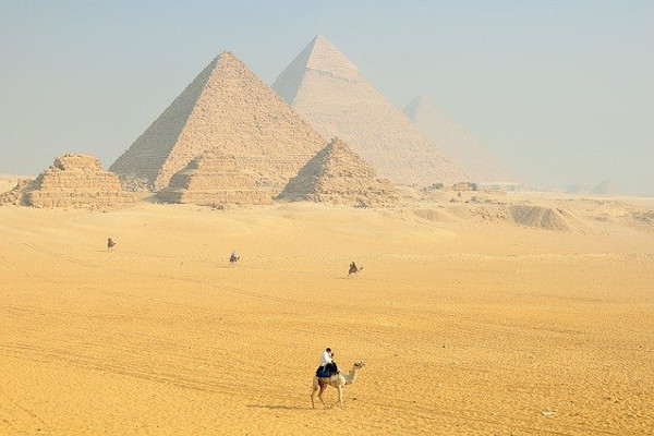 top 10 piramidy w gizie