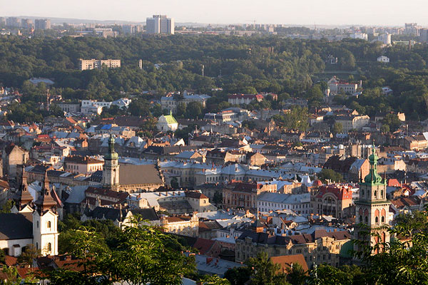 Ukraina | Panorama Lwowa z Wysokiego Zamku