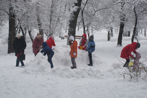 Ukraina | W połowie stycznia na Ukrainie panuje zwykle właśnie taka pogoda, nie zraża to jednak tych, którzy pragną kultywować tradycyjne obchody święta Chrztu Pańskiego
