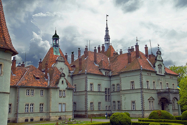 Ukraina | Zamek został wzniesiony w latach 1890-1895
